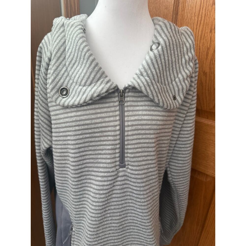 Avalanche Hooded Quater Zip Gray and White Size XL - Picture 2 of 8